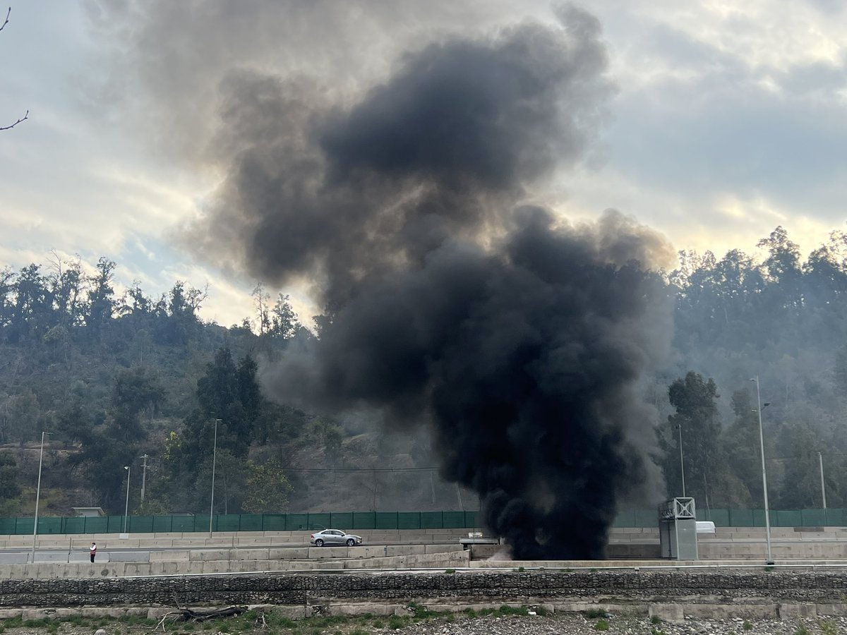 ai_traderx's tweet image. Ae dev muốn dapp scale + đọc dữ liệu cross-chain chuẩn thì để ý @brevis @brevis_zk nha

Brevis = zk coprocessor + full-chain data proving
- Vận hành cả pure ZK và OP coChain → tùy kiến trúc ae chọn
- SDK che mạch/circuits, tập trung vào logic sản phẩm → ví dụ…