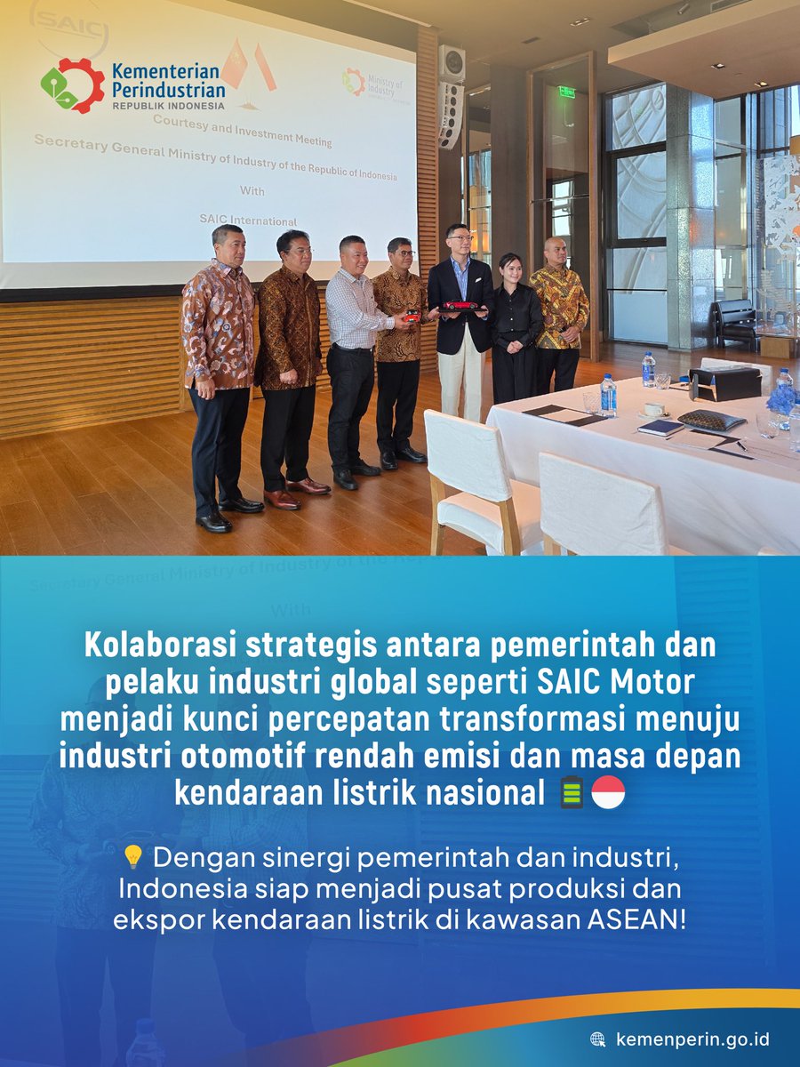 Kemenperin_RI's tweet photo. Sekjen Kemenperin mewakili Menperin dlm pertemuan dgn SAIC Motor Corp., Ltd. di Shanghai, Tiongkok (9/10) membahas penguatan kemitraan industri otomotif, pengembangan kendaraan listrik dan peluang ekspor di kawasan ASEAN.
#SAICMotor #EVIndonesia #IndustriHijau #InfoPerin https://t.co/Ui7LNdAhoi
