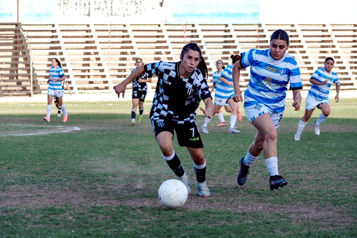 GimnasiaMendoza's tweet photo. #FútbolFemenino ➡️ Juegan las Lobas ⚽
🏆 Clausura LMFF
2⃣ fecha
🆚 Godoy Cruz
📅 Viernes 10/10
⌚ 11
🏟️ Victor A. Legrotaglie
#VamosLasLobas 💪🏼🐺
📷 Franco Monsalvo https://t.co/OBIzIyU9Hn