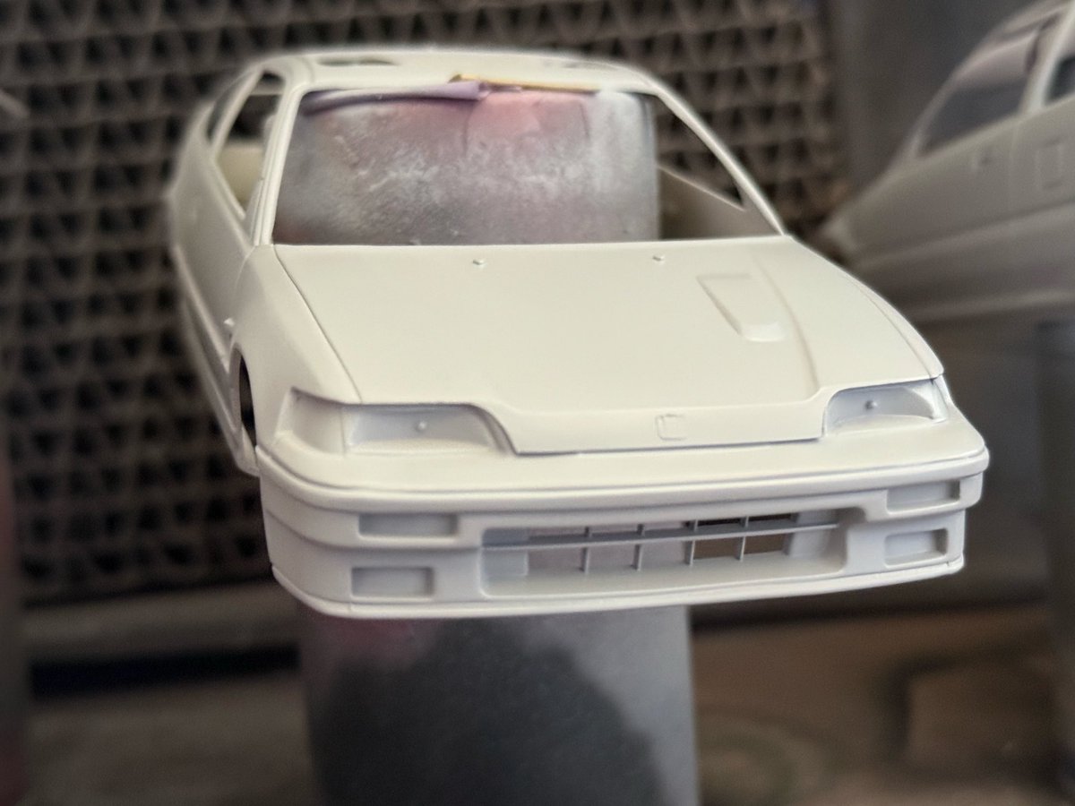 hibacar_924's tweet photo. #CustomizedEF
CR-Xのナンバー部分を加工して北米仕様にしました🇺🇸
あと、下地塗装を終わらせました👍
シビックのリアの給油口もいい感じに加工できてます💪 https://t.co/zjMjRbLHbV