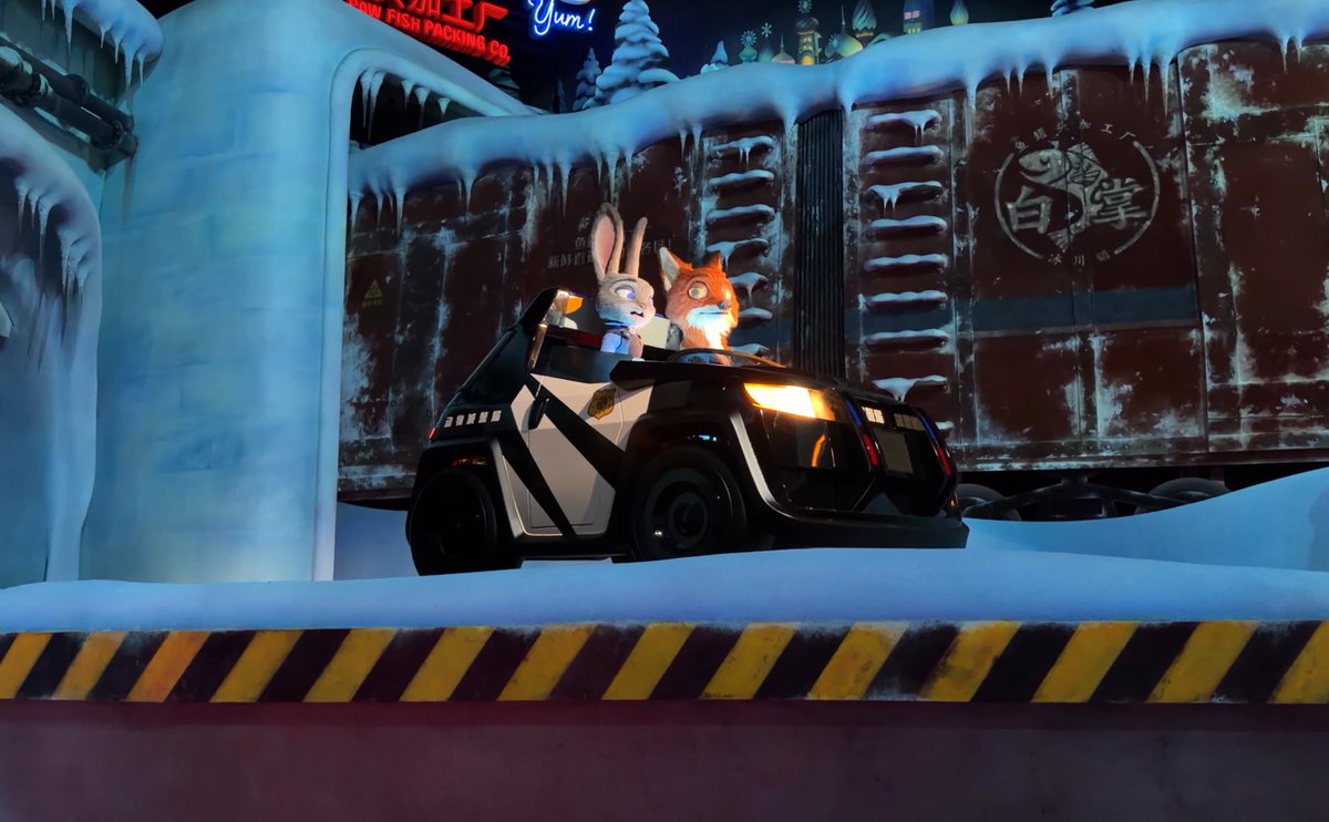 Attractions 360° tweet media