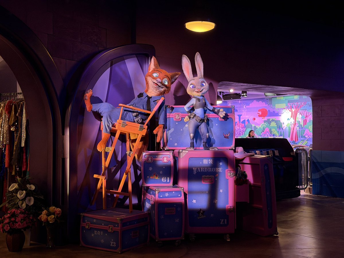 Attractions 360° tweet media