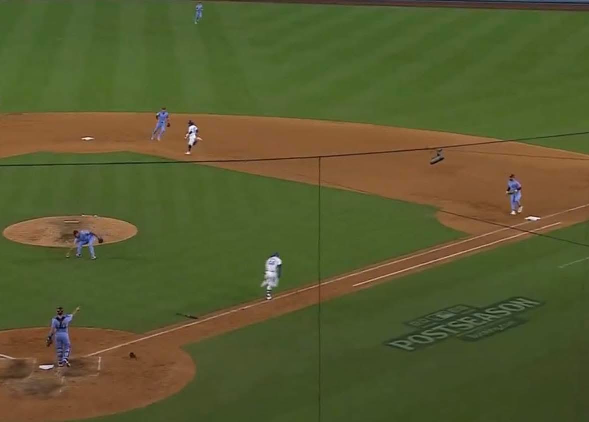CJHughes7985's tweet image. Couldn’t have been more clearer. Hey save me the “relax he’s a kid” he’s a major league fucking baseball player!! #Phillies #RingTheBell
