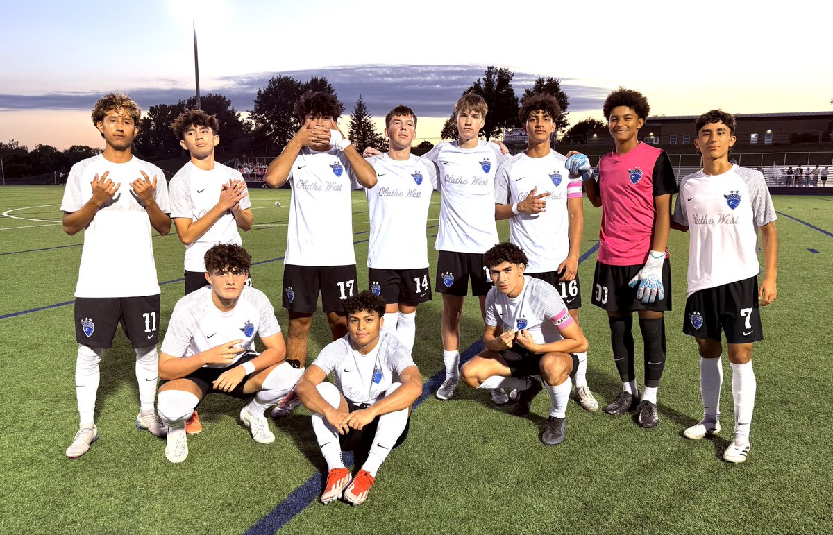 Boys beat MV on the road tonight and move to 10-1-1 (7-1-1). Miggy and Cris MOTM. Cesar steps up big. Jordy w the clean sheet. Adversity defines character. <a href="/aweb9/">Andy Weber</a> <a href="/ADButlerOW/">ADButlerOW</a> <a href="/ProfEnright/">Mr. Enright</a> <a href="/CoacHernandezOW/">Saul Hernandez</a> <a href="/TheVukorep/">TheVukorep</a>