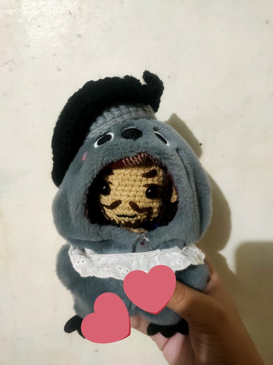 barbossa in a mephie onsie