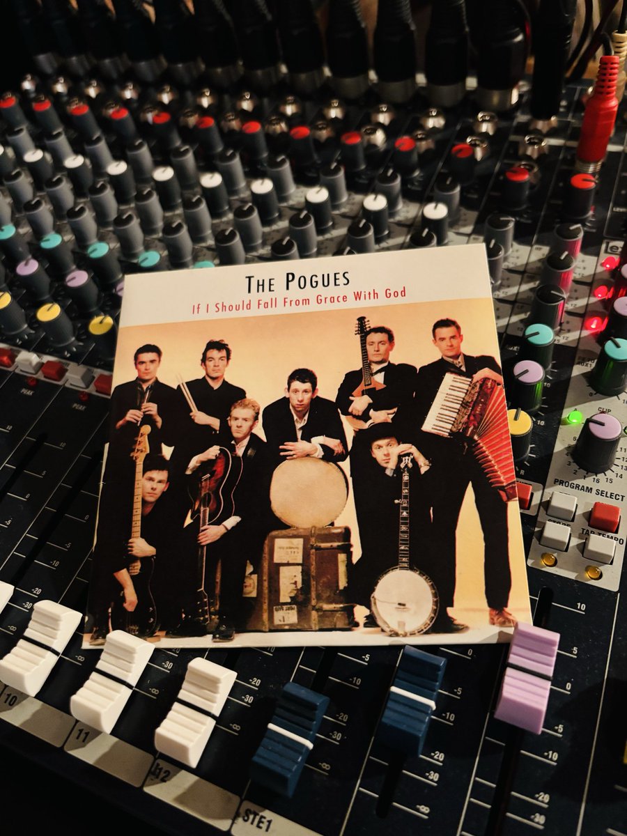 10/10(金)

おはようございます

今朝は冷えましたね
季節の変わり目、体調管理に気をつけましょう！

本日も和顔愛語

☀️ランチタイム
11:00〜15:00
(14:45 L.O)
【ランチタイム限定】
1,200円以上のお会計、最寄りのパーキング駐車券ご提示で200円キャッシュバック

🌙バータイム
18:00〜深夜1:00