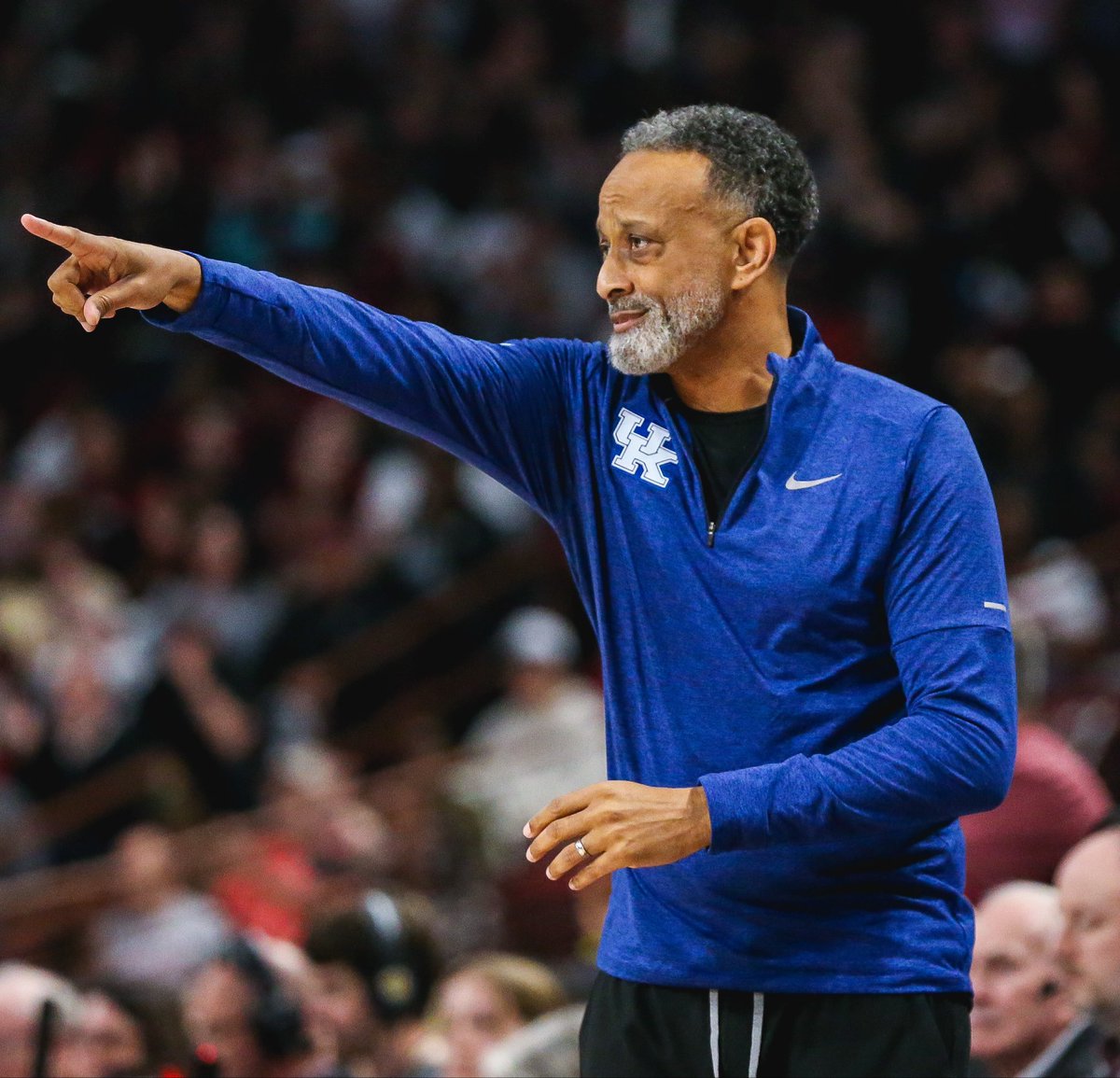 I talk hoops 🏀 tweet media