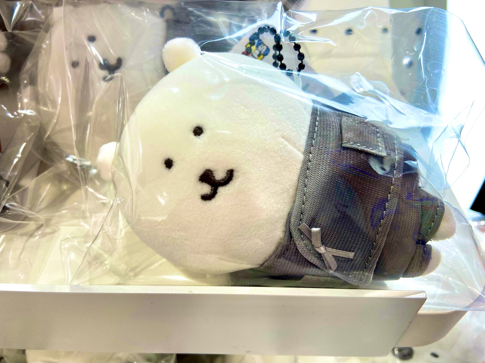 ナガノマーケット マレーグマ デスクトップから見守るひっかけぬいぐるみ ぬいぐるみ マレーグマ デスクトップから見守るひっかけ