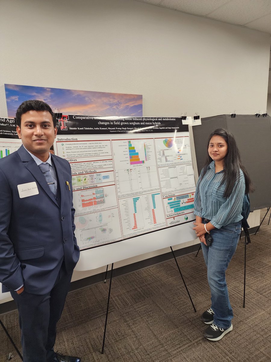 Congratulations <a href="/shiiishir/">Shishir Kanti Talukder</a> on winning the first place at the Davis College graduate student poster competition 🎉👏 Well done!!