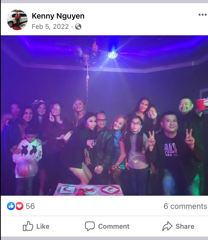 annacrypto111's tweet photo. lol pls remind me of this on Christmas Day when he reuses the pic on the right https://t.co/H9tSjLbm6y