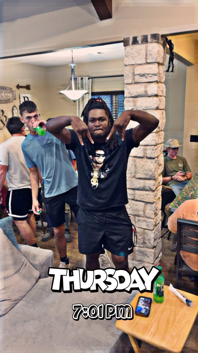 Had a great team dinner tonight! <a href="/RykerPrince30/">Ryker Prince</a> <a href="/GolstonKenny/">Kenny Golston</a> <a href="/DorriesBrody/">Brody Dorries</a> I wish I could tag everyone, BUT GO DAWGS!!!!