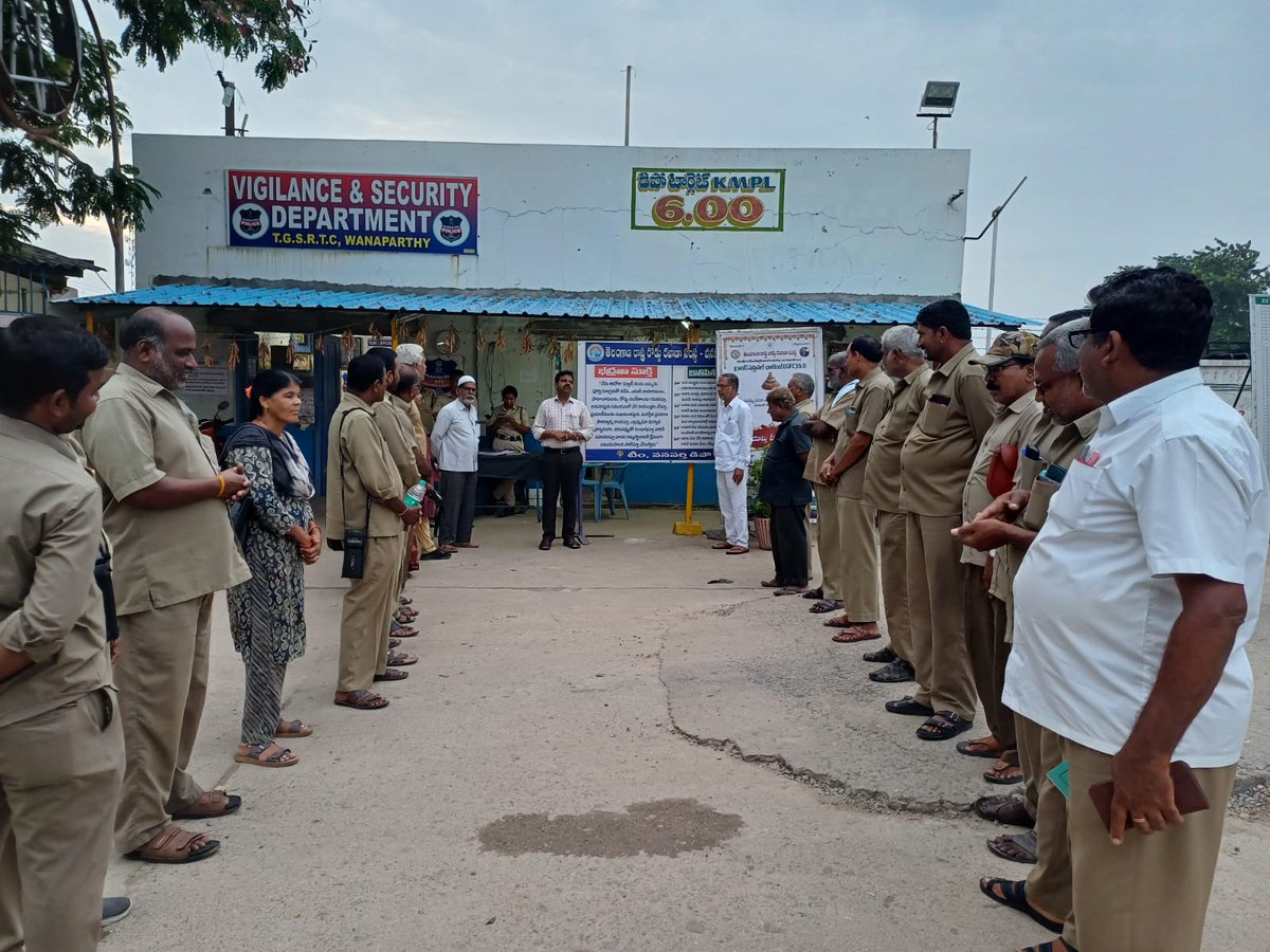dm_wnp_tsrtc's tweet image. Good morning sir, conducted gate meeting with the crew and instructed to follow traffic rules and drivers to adopt safety driving habits to avoid accident/incidents and to be courteous behaviour with the passengers  and to improve fare paid earnings &amp;amp; KMPL and also.
