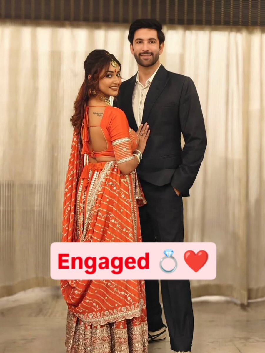 alldatmatterz_'s tweet image. Television actor Nandish Sandhu has shared exciting news with his fans! 💍
Taking to social media, Nandish revealed that he got engaged to actress Kavita Banerjee in September this year.
He announced the happy news with a sweet caption: “Hi Partner. 💍❤️Ready?😁
#RashamiDesai