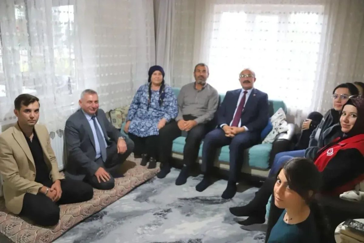 konyaashim's tweet photo. #2025AileYılı kapsamında İl Müdürümüz Sn. Abdullah NEŞELİ Akşehir ve Tuzlukçu İlçelerimizde yaşamlarını sürdüren aziz şehitlerimizin aileleri ve kahraman gazilerimizi ziyaret etti. 

@tcailesosyal
@ashb_sehitgazi
@neseliabdullah https://t.co/Obvn1ODRSe