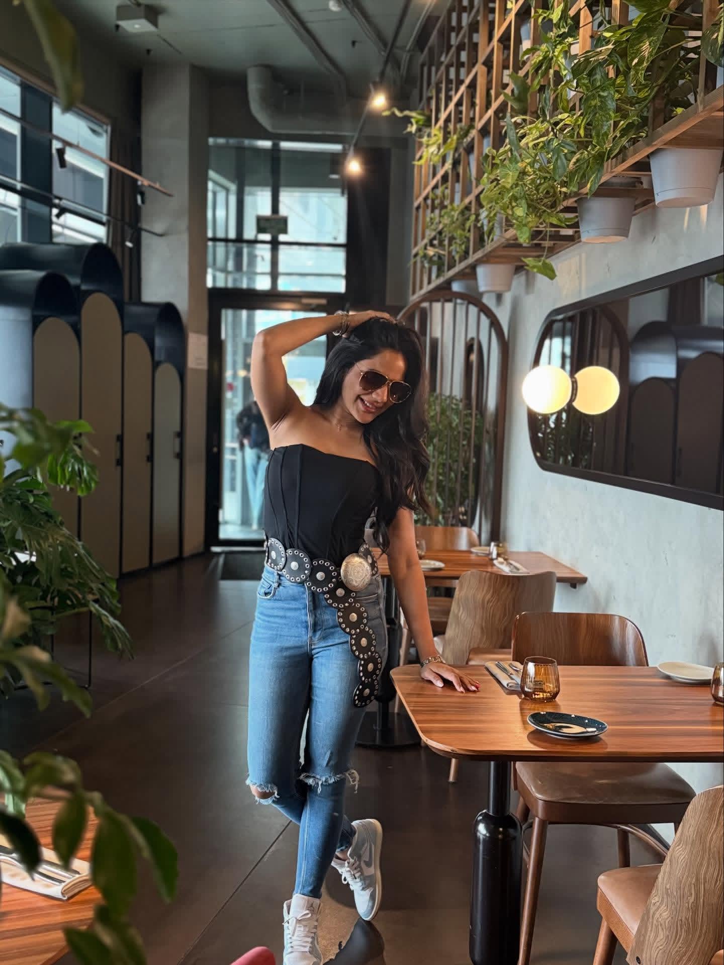 G23aVhLaAAElJOM?format=jpg&name=large