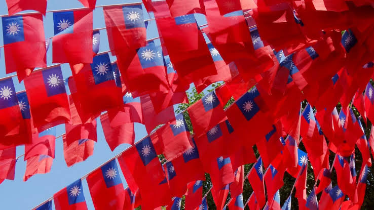 中华民国114年国庆节快乐！🇹🇼🇹🇼

辛亥革命1911年10月10日（武昌起义）爆发，随后全国各地均爆发了革命，最终推翻清朝！并于1912年1月1日建立中华民国，成为东亚第一个“共和国”。