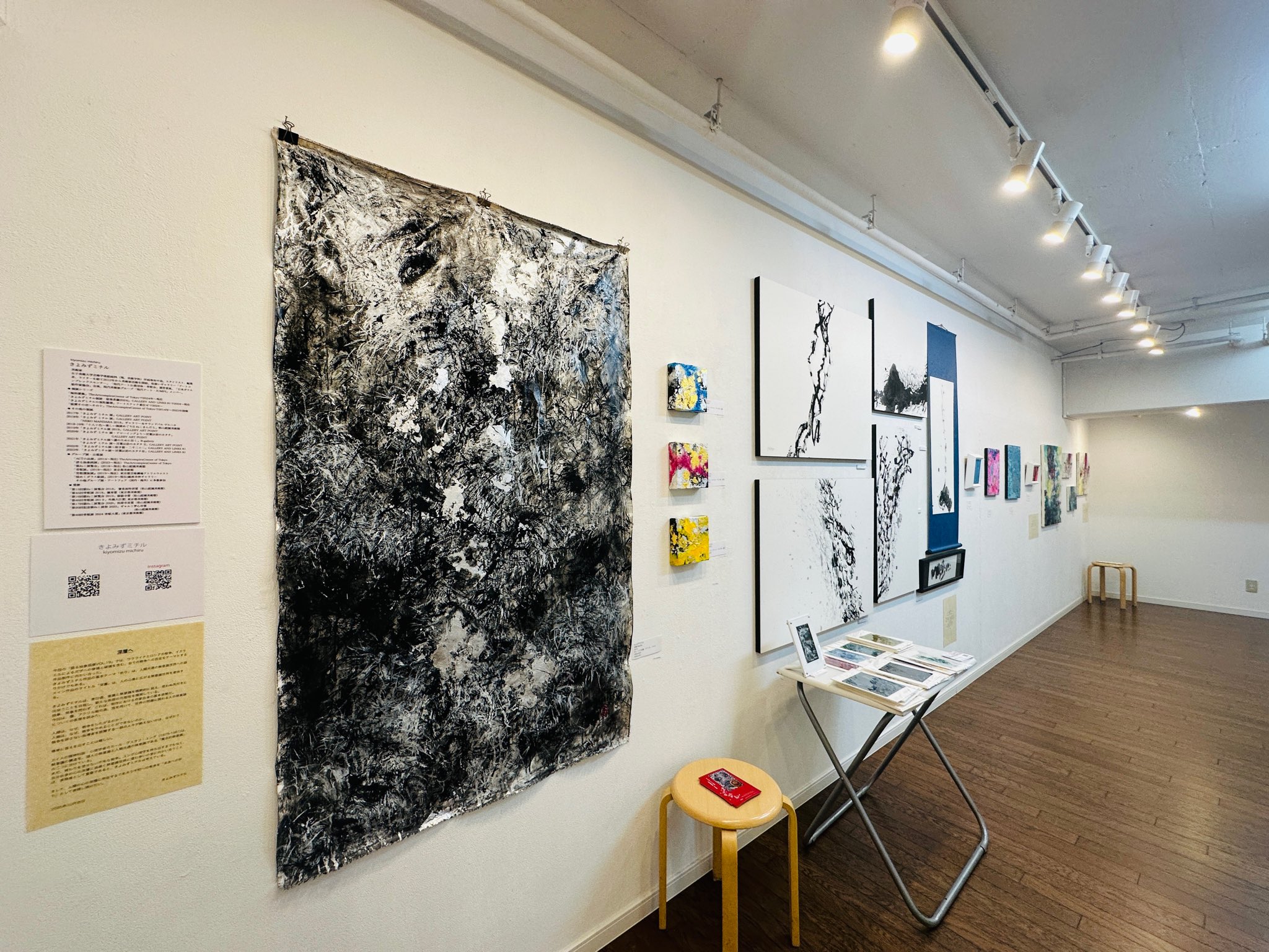 抽象画 教会と階段 奇跡の螺旋階段 | Link-USA アメリカの旅行・観光