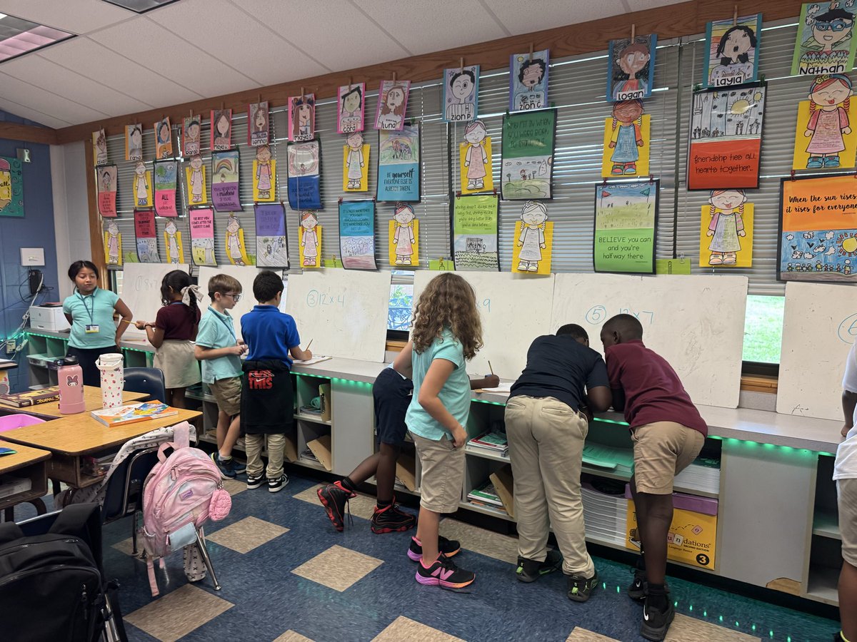Students moved around the room using <a href="/KaganOnline/">Kagan Publishing & Professional Development</a> RallyCoach to solve multiplication with the distributive property! 💪🤝 Great teamwork and math talk in action!<a href="/collierschools/">Collier County Public Schools</a> <a href="/LelyLionsRoar/">Lely Elementary</a> @collierschools