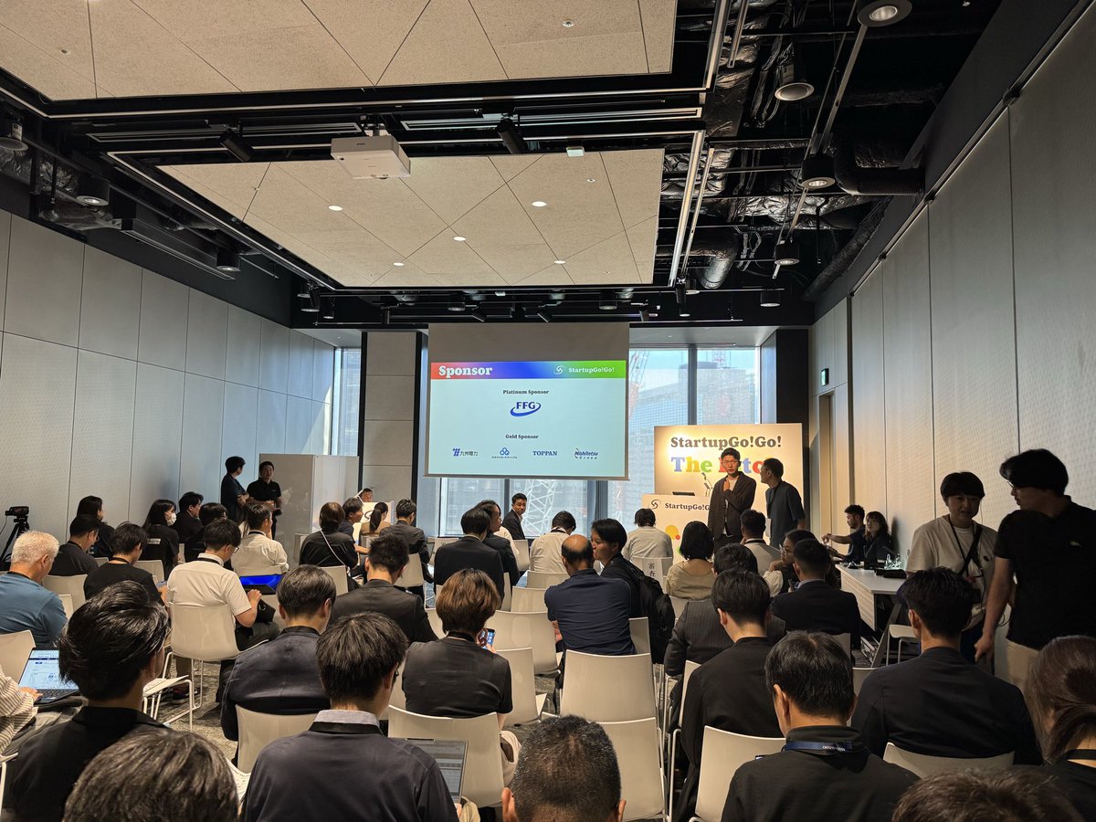 StartupGoGo's tweet photo. \ブロックBのピッチまもなく開始!/
プレゼンテーションルーム2でスタートします🔥
#FFGみらいの会議 #StartupGoGo #startupgogo #startupgogo2025 #FFGmirainokaigi #FFG #thepitch #thepitch2025 #スタゴー #福岡 #Fukuoka #startupweek https://t.co/ig9YKshHTc