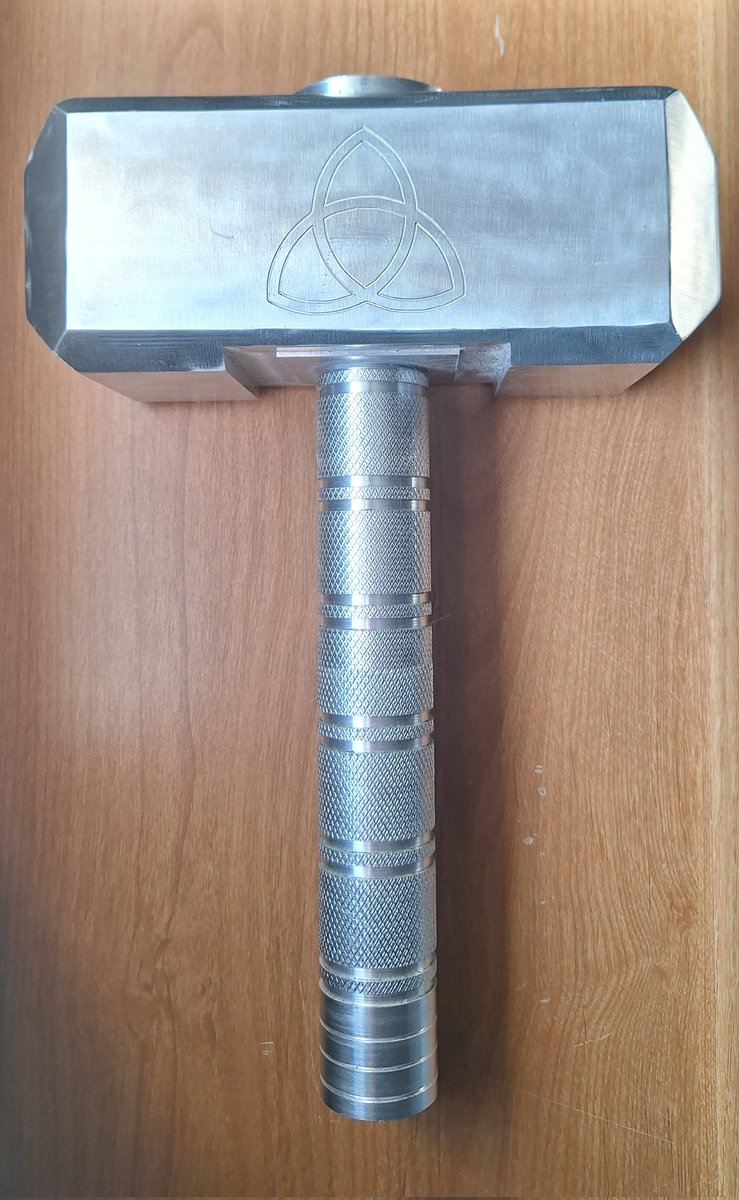 ac_des1gns's tweet image. Fully custom CNC milled Thors hammer made out of aluminum! #Thor #cncproject #cncidea #projectidea