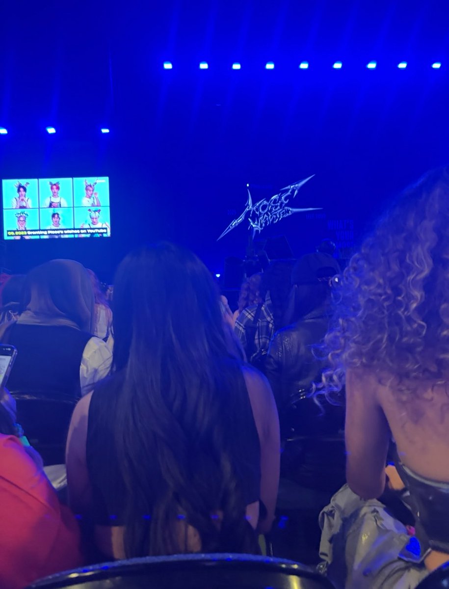 astroseobb_'s tweet image. BARARA BOOM