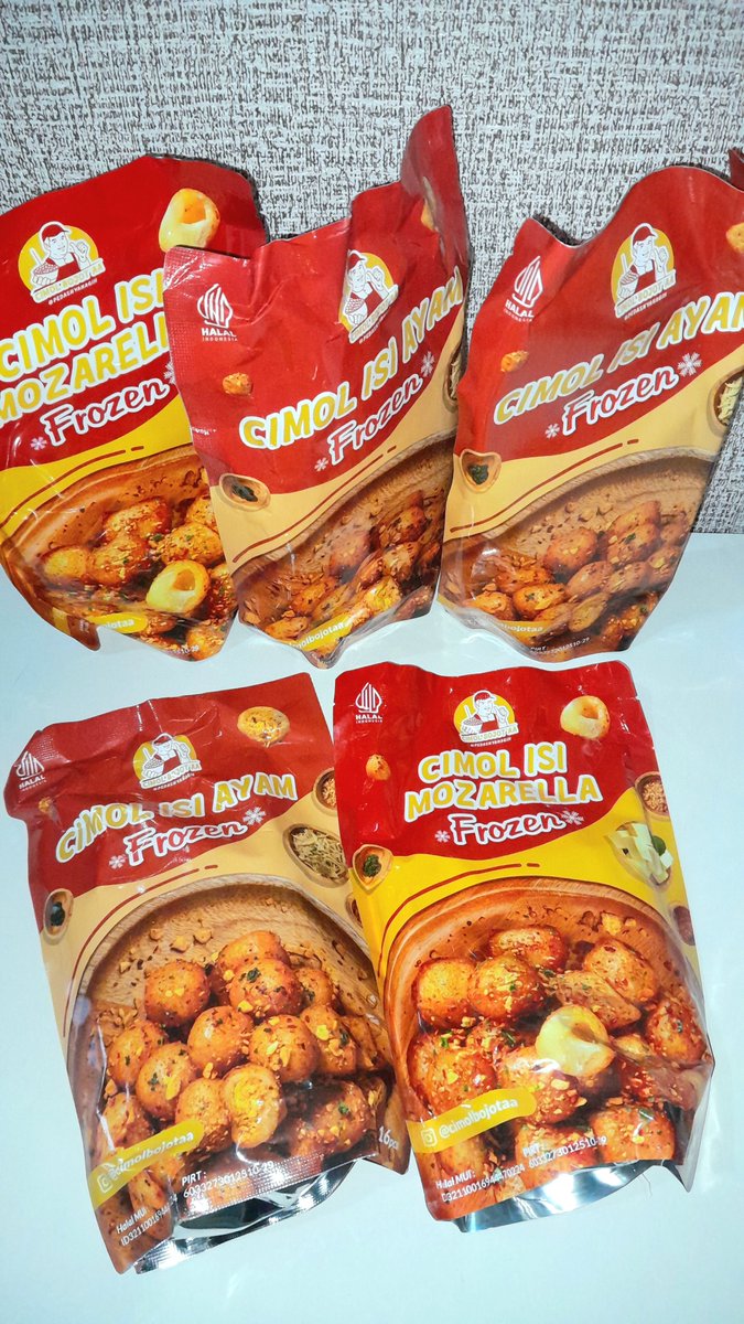 Definisi cemilan yang cocok dimakan pas me time, nongki sama temen temen dan kumpul sama keluargaa.