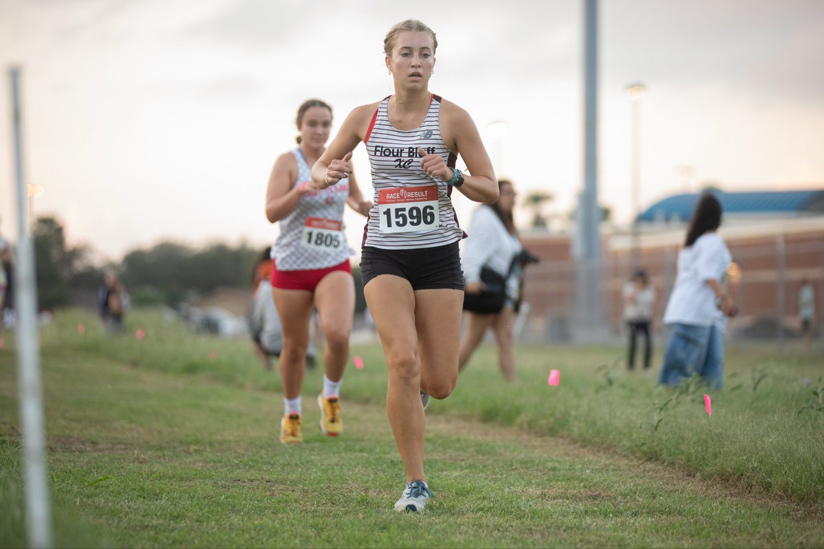 Running to Regionals! ☀️🏃‍♀️

#CPH | #RiseAndRun