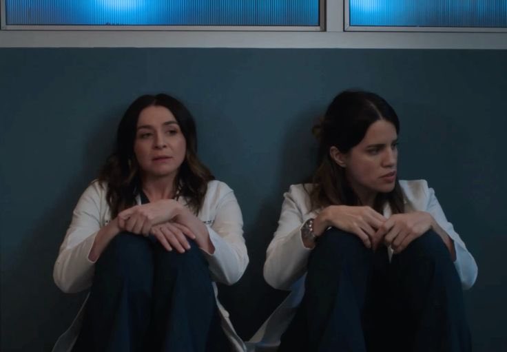 portalgabr's tweet image. Nós, mulheres sáficas, nunca seremos felizes em #GreysAnatomy