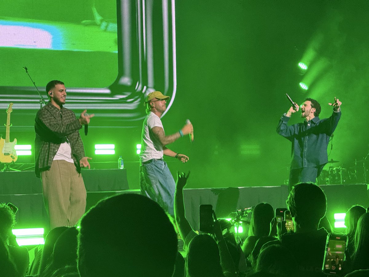 Ferxxo se apareció en el concierto de Alleh y Yorghaki en Miami 💚