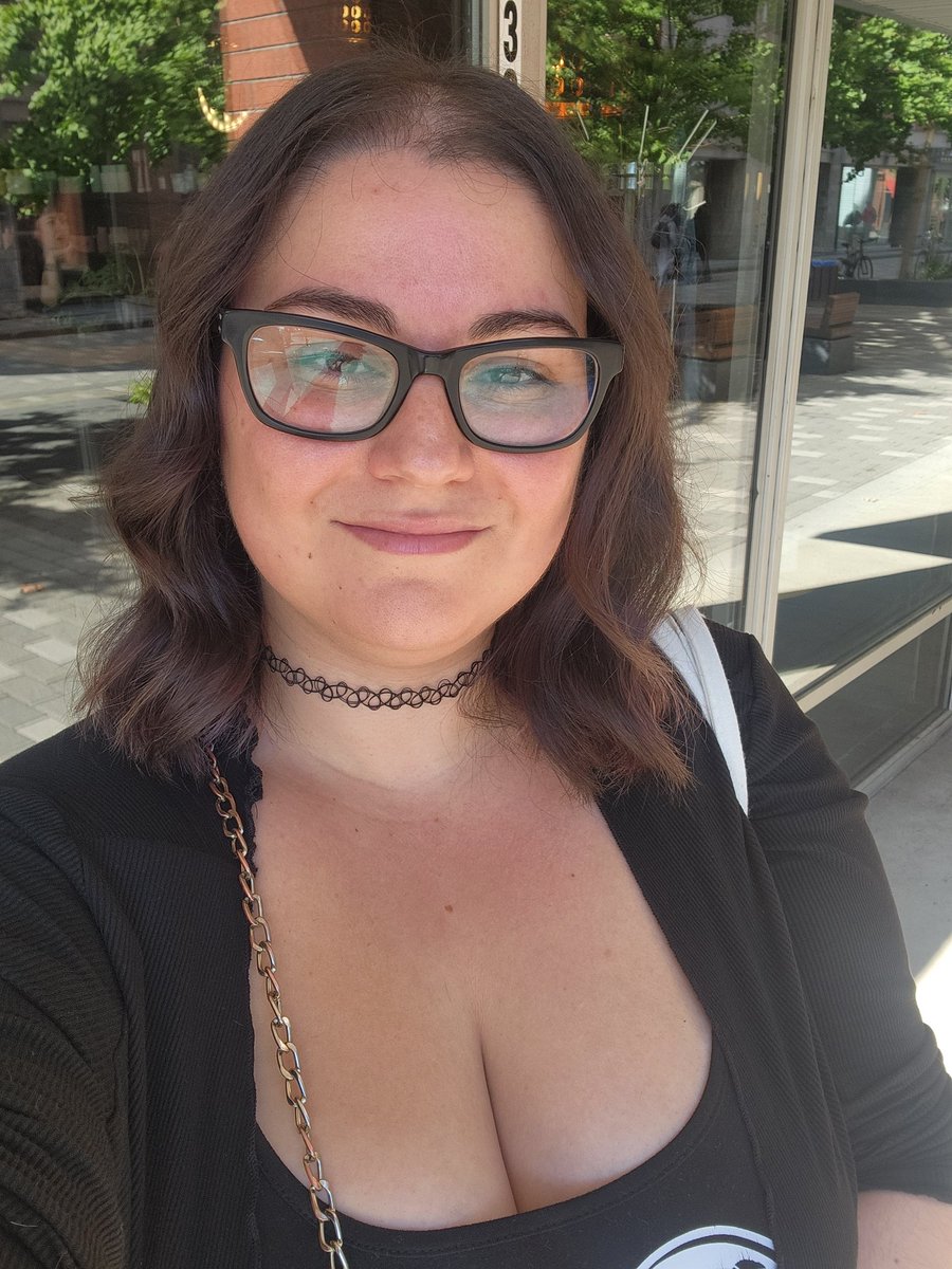 UntilDom's tweet image. Chop chop! Purple will return tomorrow 💜