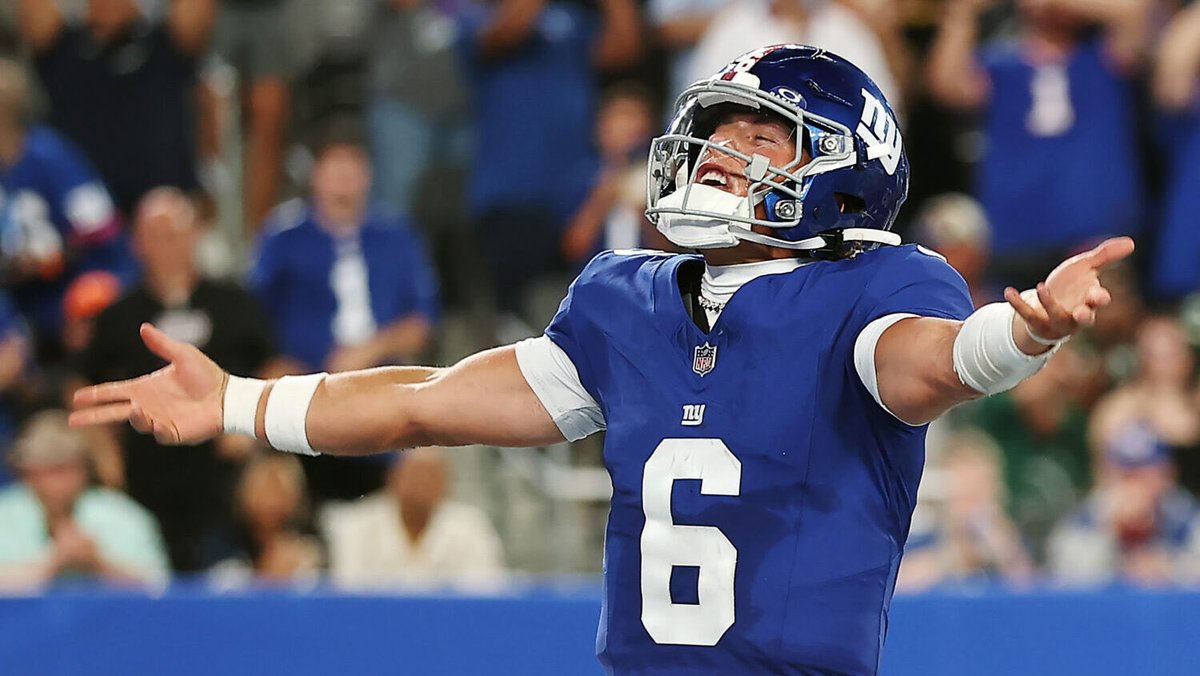 AbdulCarterMVP's tweet image. Jaxson Dart played his ASS off on primetime and the entire world knows his name.

RESPECT #6.