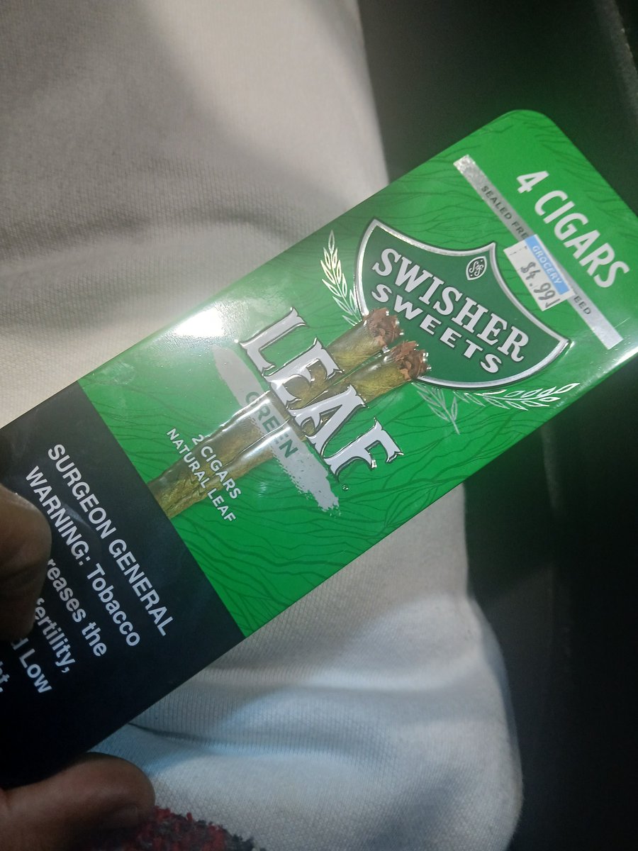 Reeseglo3's tweet image. #swishersweets 
Wtfff 
But they might be on to some! 🤟🏽