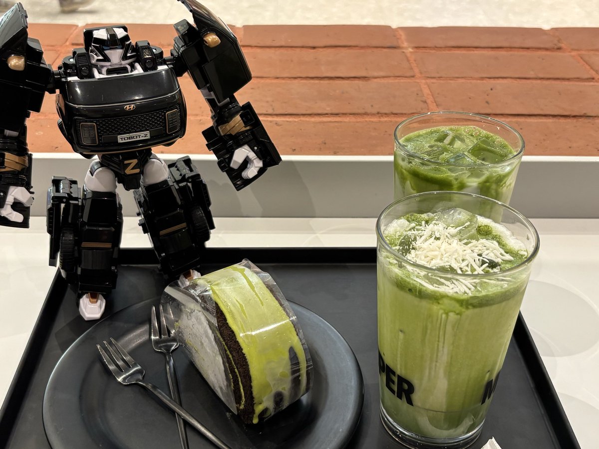 트친이 제주 흑돼지같고 잘어울린대서 트친 팸