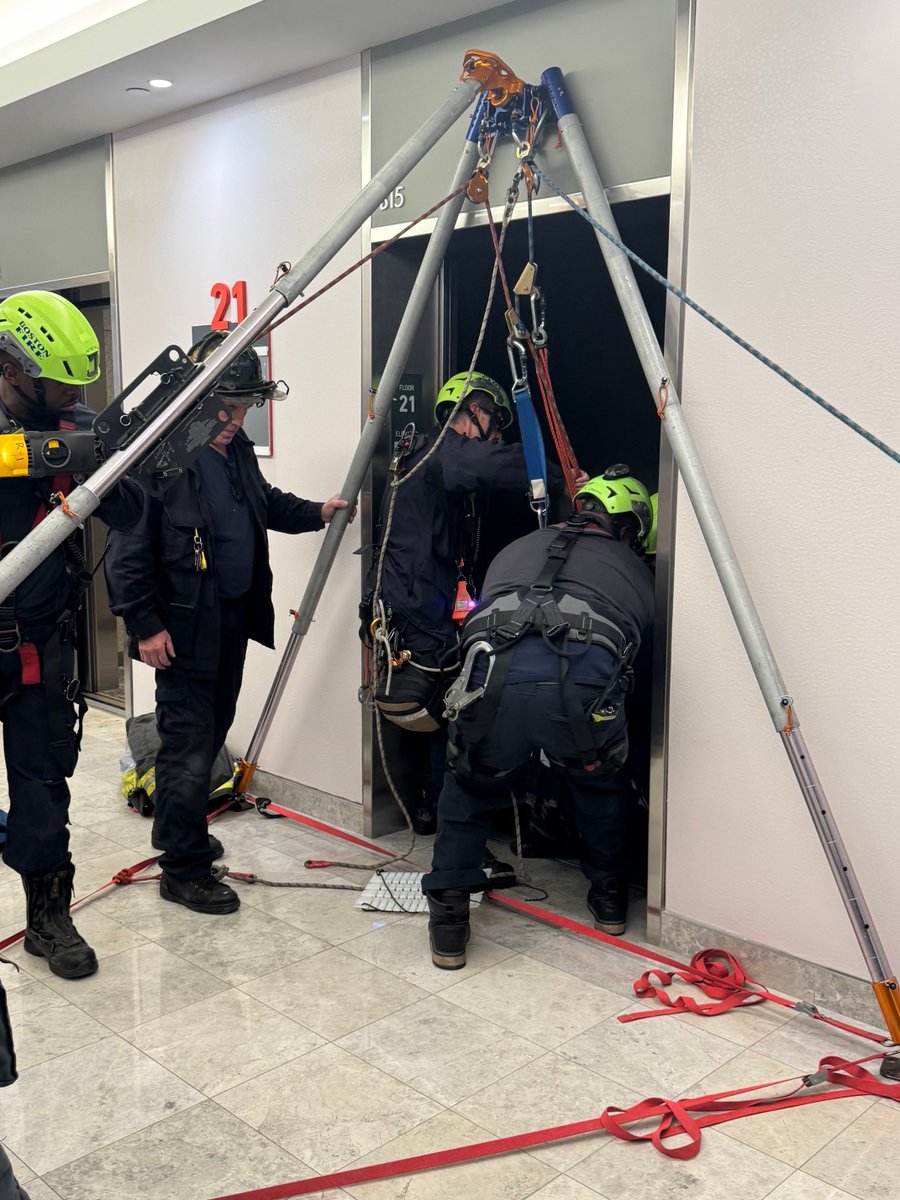 Boston Fire Dept. tweet media