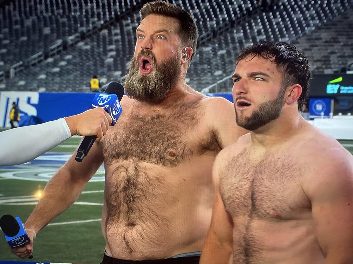 sports_feenz's tweet image. This postgame getting wild. Lol #NYGiants #skattebo #fitzmagic