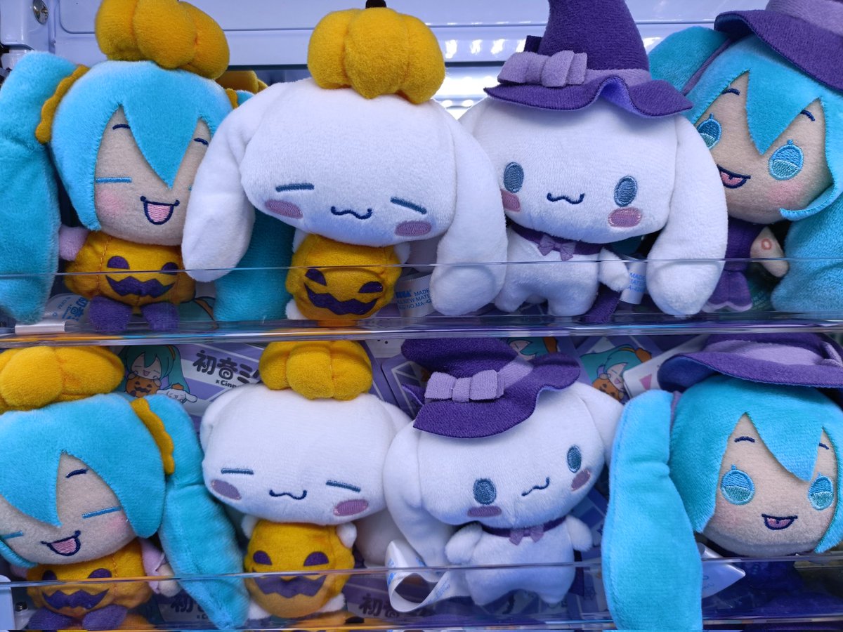 omiya_higashiLL's tweet image. 【プライズ情報】 
初音ミク×シナモロールマスコット
～ハロウィン～

入荷しました！

#初音ミク
#ミク
#シナモ
#シナモン
#シナモロール
#レジャラン
#大宮駅東口
#大宮
#埼玉県
#プライズ