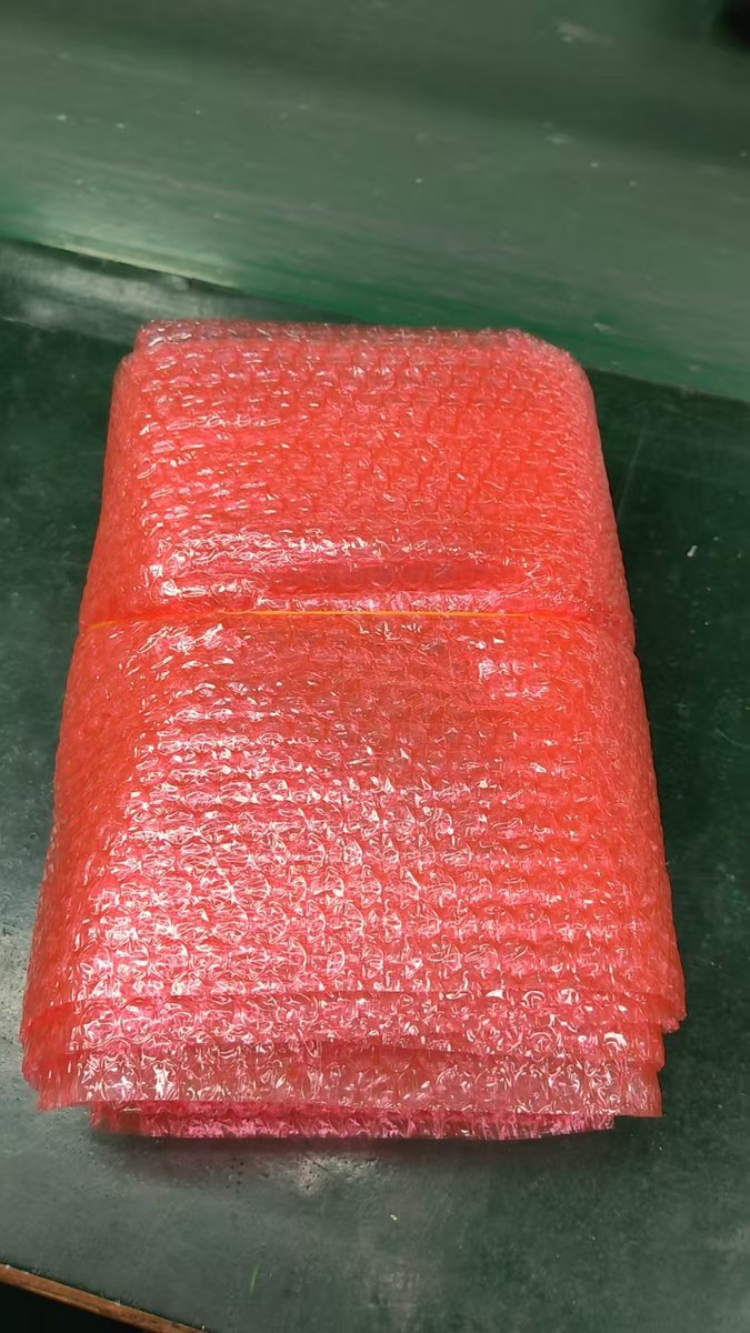 ZoeWang112's tweet image. 🌟 It's time to pack! See how STHL protects circuit boards covered in terminals~

Step 1️⃣ [Wear protective gear]

Step 2️⃣ [Wear a coat]

Step 3️⃣ [Single room]

#PCBPackaging #TerminalProtection #STHL #ElectronicsManufacturing #PackagingRitual #PCBA