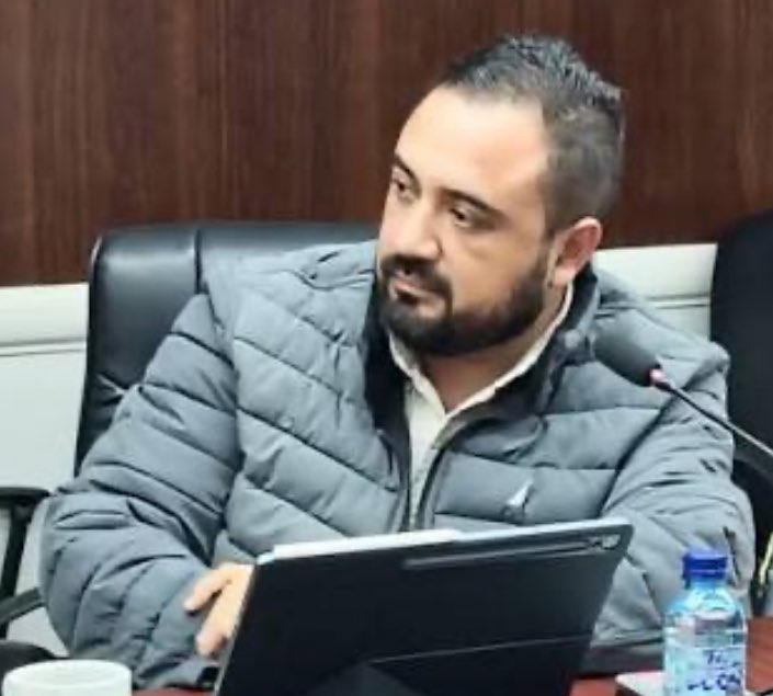 DIRECTOR DEL FONDO DE SOLIDARIDAD INVOLUCRADO EN SOBREVALORADOS NEGOCIOS DE Q350 MILLONES 

CONFIDENCIAL - PRIMERA PARTE 

Luis Mencos director del Fondo Social de Solidaridad está en el ojo del huracán pues realizó cuatro proyectos de construcción en Petén, donde existe una