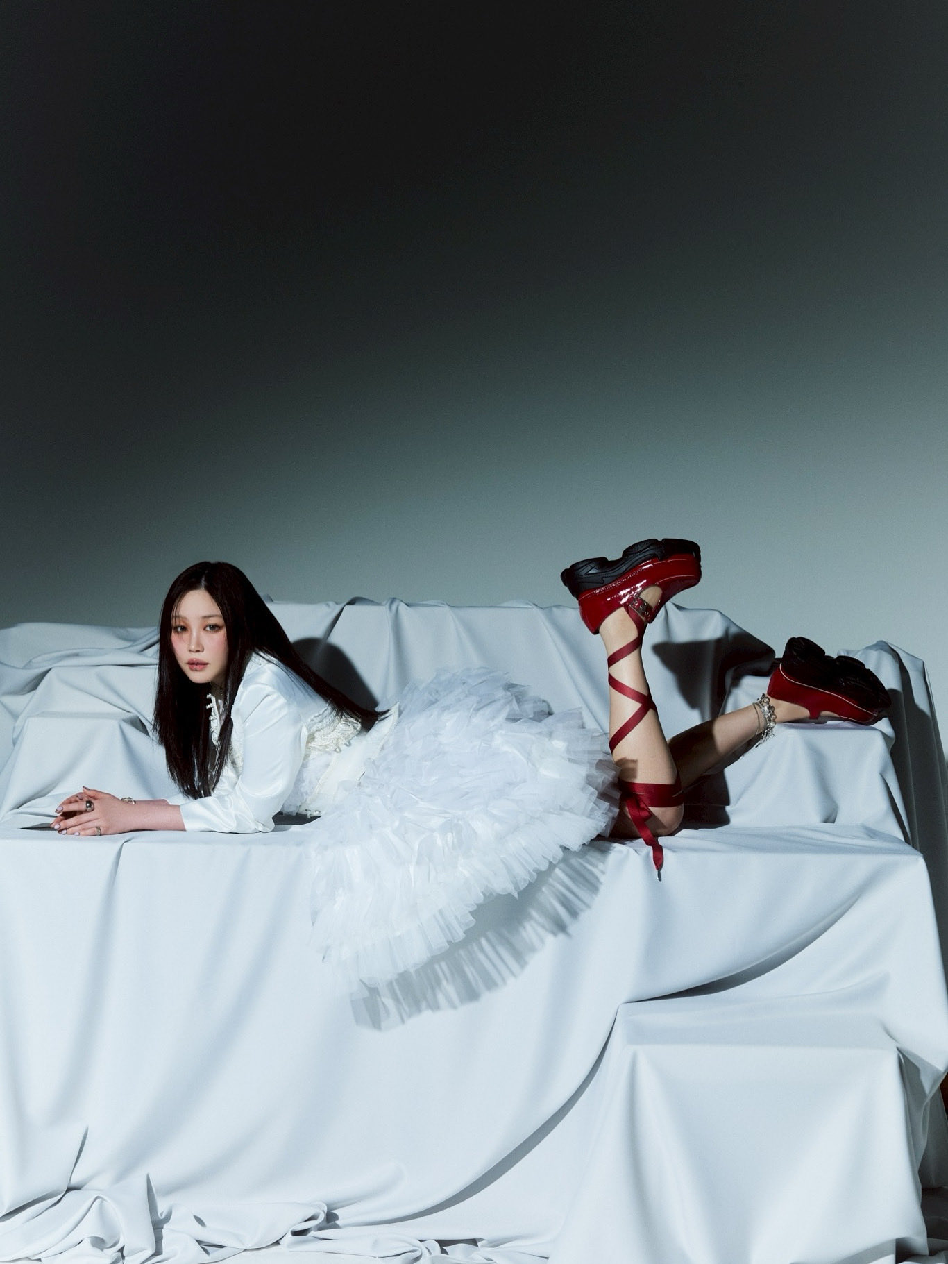 Flower サイン入り　会場限定　鷲尾伶菜 Reina Washio SPECIAL REQUEST LIVE』2023/07/24(月) Zepp