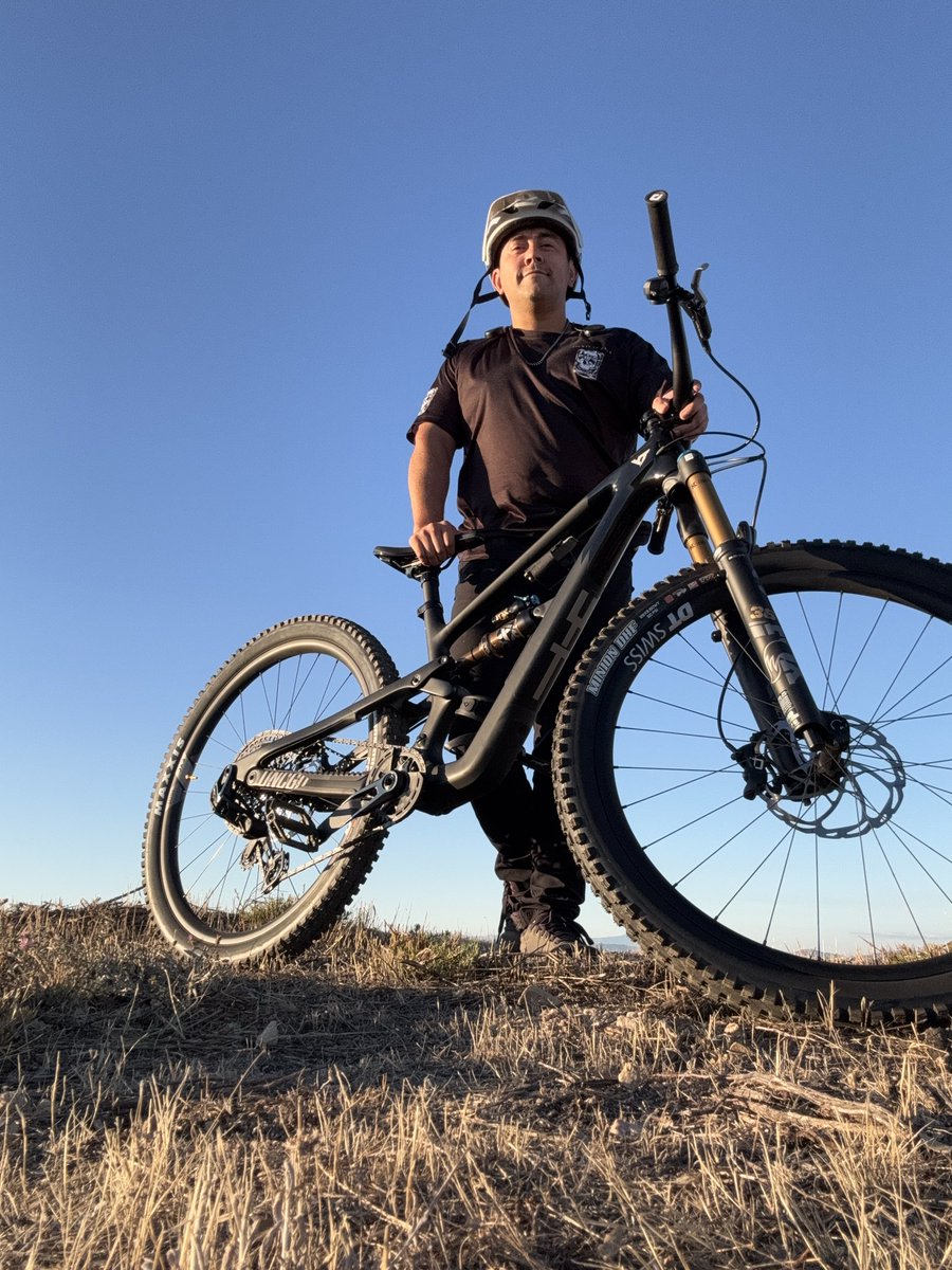 Full send off the old nuke base the climg was brut and the down hill I peaked 43 mph and stay in the saddle and not down the cliff. Now its time to recover bar, halo, hell divers and conquer the next montain tomorrow.