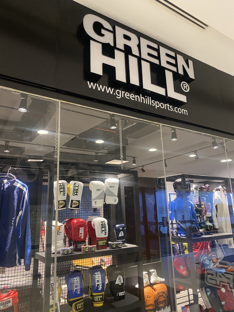 Great to meeting with the team from <a href="/greenhillsport/">Green Hill Sports</a> once again here in Dubai. 

Exciting work being done both on the tech integrated equipment with <a href="/contrariansmind/">Jeff Robinson, CEO and Chairman of $MRES and $RLAB</a> and Reynold, along with some very cool merchandise in the works. 

#mma #boxing #dubai #uae $RLAB $MRES $OTC