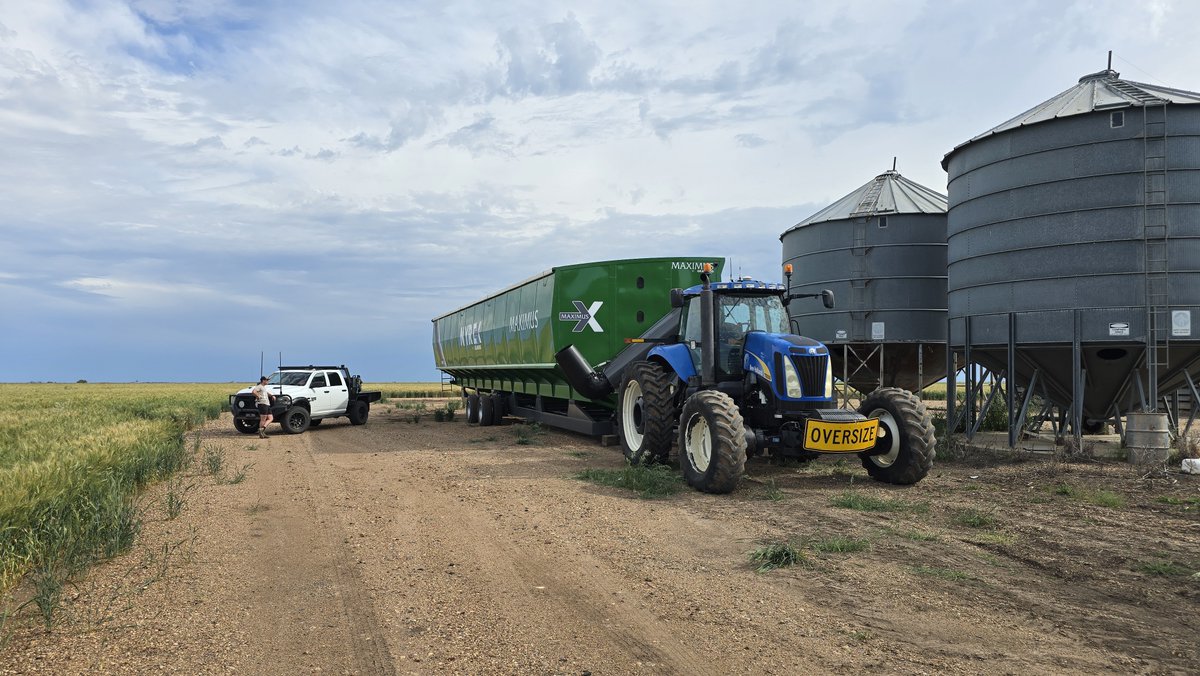 Another Bin setup this week, a 220T Maximus in the Bellata area NSW! 
Cheers to matt for giving us a hand with this one.