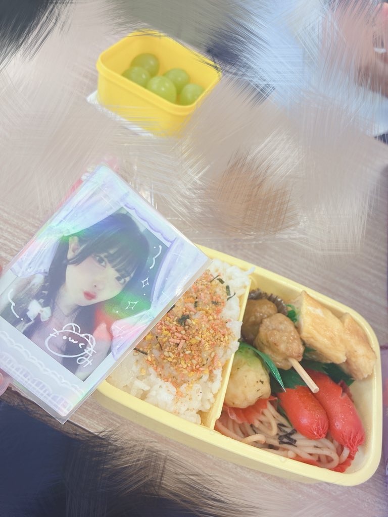 おひるごはん- ̗̀ 🍽𓈒𓂂𓏸
友達のリクエストのチェキ❕
これがお気に入りらしい笑՞ᴗ͈  ̫ ᴗ͈՞
#みみをかたむけてよ
#今日も今日とてみみちゃん日和