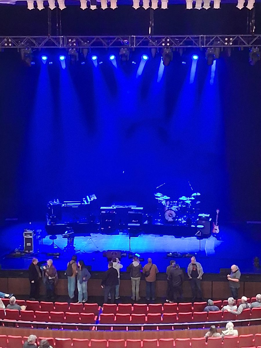 jacominer's tweet photo. @HackettOfficial It was a real good show. Merci beaucoup pour ce beau spectacle. It was fun ! https://t.co/cVQCWoLHSp