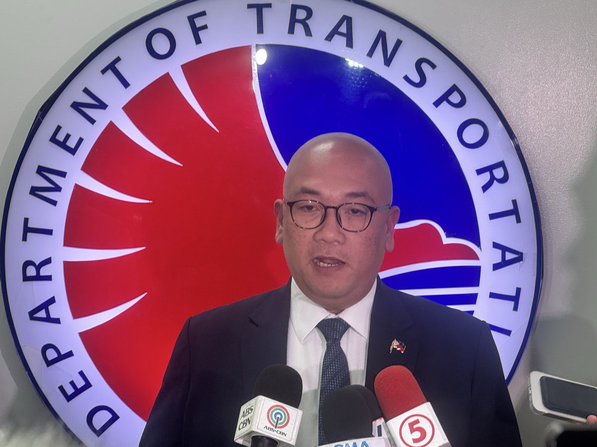 Dating Special Envoy for Transnational Crime Markus Lacanilao, nanumpa na sa pwesto bilang bagong LTO Chief; Atas sa kanya ng DOTr, labanan ang kurapsyon <a href="/dzbb/">DZBB Super Radyo</a> <a href="/gmanews/">GMA Integrated News</a>