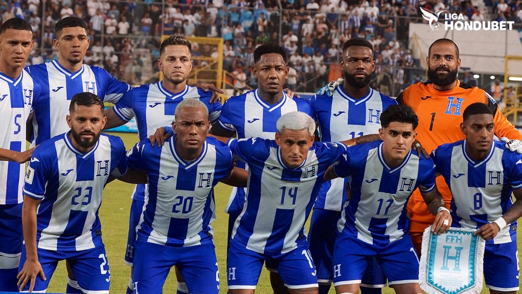 crumar92's tweet image. Lunes vs Haití en el Nacional, de ganar llegaríamos a 8 puntos a falta de la visita a Managua y San José. 

Costa Rica recibe a Nicaragua y de ganar llegarían a 6 unidades. Los ticos, luego tendrán que viajar a Curazao y recibir a la &quot;H&quot;. 

Todo sigue en el aire…
