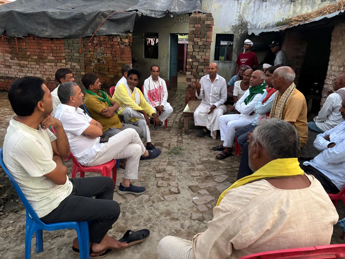 _Sudhaker_singh's tweet image. रामगढ़ विधानसभा क्षेत्र अंतर्गत विभिन्न गाँवों में भ्रमण कर राष्ट्रीय जनता दल के सम्मानित साथियों से मुलाक़ात किया…