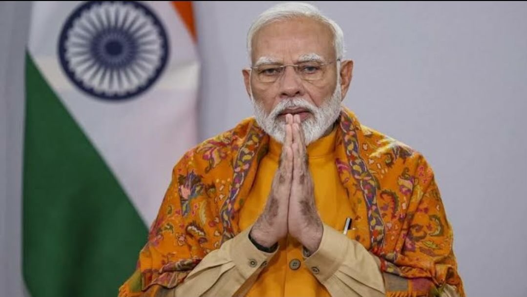 raju_mnb's tweet image. Prime Minister Narendra Damodardas Modi ji has completed 24 years in public office and is stepping into his 25th year of service. It was on October 7, 2001, that he took charge as the Chief Minister of Gujarat, a position he held for 13 years. For the past 11 years, he has been…