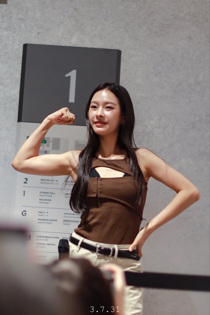 getmewheein's tweet photo. no seriously, close the gym 😮‍💨

#DNA2025xMilkLove
#MilkLove #มิ้ลค์เลิฟ https://t.co/U0Q84AEcPt