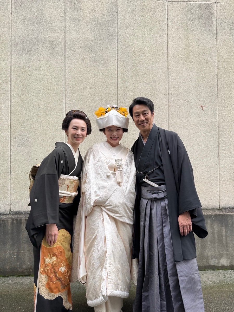 takaishi__akari's tweet image. 無事に祝言をあげることができました！
松野家、雨清水家、おトキの大切な人たちです。
#ばけばけ
